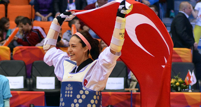 Taekwondo Milli Takımı, Chelyabinsk'te Şampiyonalar Sonrası Yurda Dönüş Yaptı