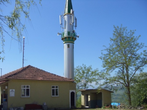 İzmit Mecidiye Köyü'nde Kaçak Olarak Kurulan Baz İstasyonu Mühürlendi