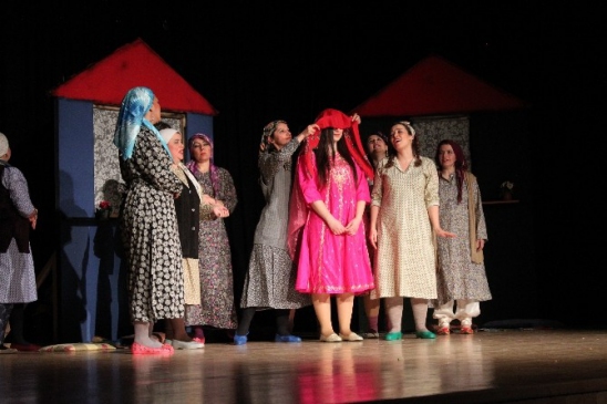 Ankara'da 75.Yıl Huzurevi İçin 'Türkmen Düğünü' Sahnelendi