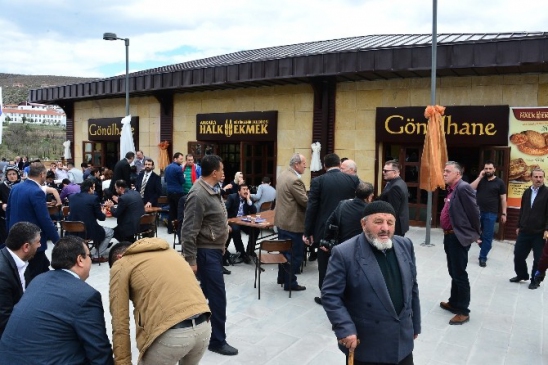 Çamlıdere'de Açılan Halk Ekmek Gönülhane Büfesi İlçeden Yoğun İlgi Gördü