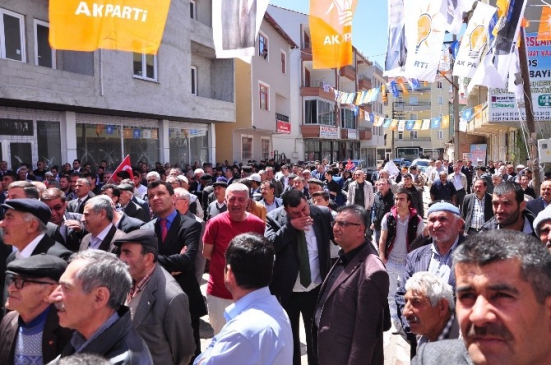 Eski Adalet Bakanı Bekir Bozdağ, Yozgat Sorgun'da AK Parti Seçim Bürosu'nun Açılışına Katıldı