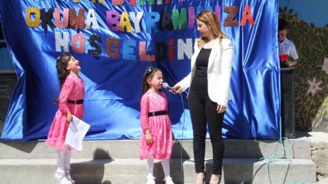 Burhaniye'de Bahadınlı İlkokulu'nda Okuma Bayramı Etkinliği Gerçekleşti