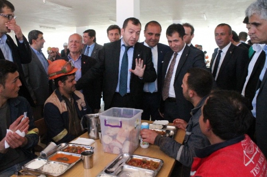 Konya Seydişehir'de AK Parti Milletvekili Adayları Destek Talep Etti