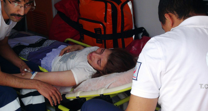 Adana Kozan'da Tartıştığı Eşini Tabancayla Kovalayan Kişi Kaçtı