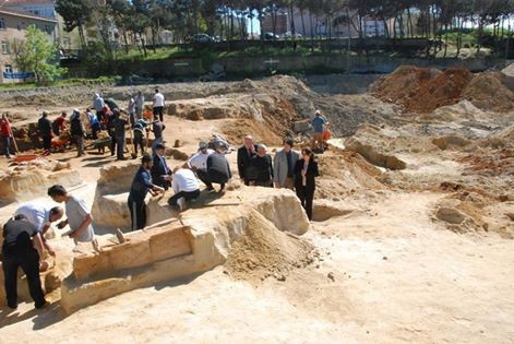 Sinop Merkez'de Kültür Merkezi İnşaatında Tarihi Eserler Ortaya Çıktı
