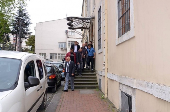 Sinop'ta AK Parti Toplantısında Silahla Havaya Ateş Açan Zanlı Tutuklandı