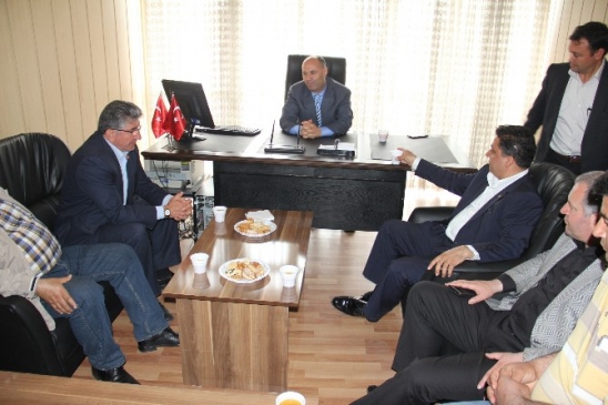 CHP Iğdır Milletvekili Adayları Adil Aşırım ve Seyfettin Artantaş, Belediye-İş Sendikası'nı Ziyaret Etti