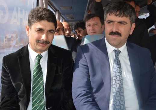 Ardahan'da AK Parti Milletvekili Adayları Anneler Günü'nü Kutladı