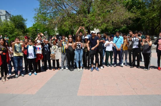 Çankırı'da Öğrenciler Sigaraya Karşı Farkındalık Yaratmak İçin Bir Etkinlik Düzenledi