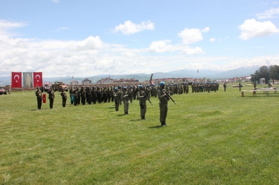 Bingöl'de 17 Engelli Vatandaş Temsili Askerlik Yaptı ve Yemin Etti