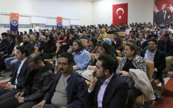 Ardahan'da “Düş Kardeleni” Şiir Dinletisi Gerçekleştirildi