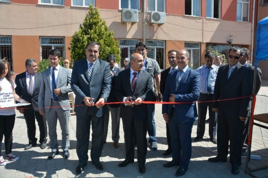 Kilis'te Mehmet Zelzele Fen Lisesi'nde TUBİTAK Bilim Şenliği Açılışı Gerçekleşti