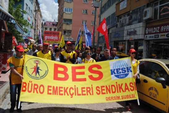 Soma'da Hayatını Kaybeden Madencileri Anmak İçin Yürüyüş Düzenlendi