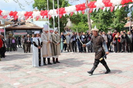 Karaman'da 738. Türk Dil Bayramı Etkinliklerle Tamamlandı