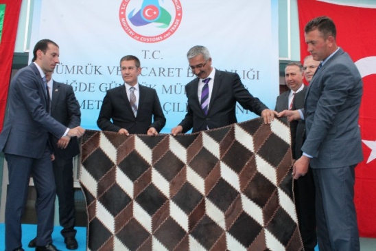 Niğde'de Gümrük ve Ticaret Bakanı Nurettin Canikli'nin Katıldığı Açılışlar ve Ziyaretler Gerçekleşti