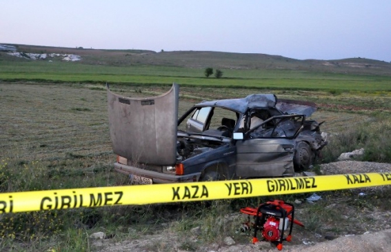 Uşak Sivaslı Karayolu'nda Meydana Gelen Trafik Kazasında 1 Kişi Hayatını Kaybetti