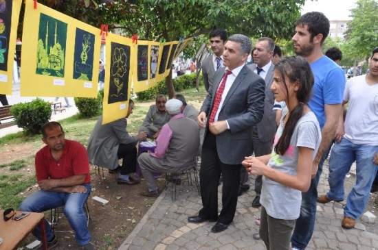 Kızıltepe'de Yumurcak İlk ve Ortaokulu Öğrencileri Tarafından Sergi Açıldı