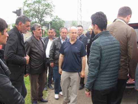 Iğdır Tuzluca'da Yaşanan Su Baskınında Vali Davut Haner Aileleri Ziyaret Etti