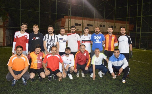 Batman'da Gazeteciler MÜSİAD ile Oynadıkları Dostluk Maçını 9-8 Kazandı