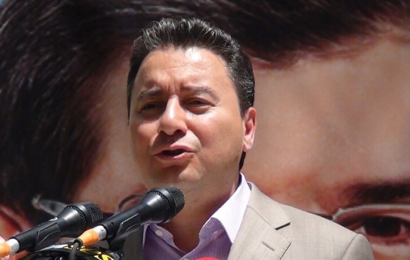 Ali Babacan, Şanlıurfa'da Türkiye'deki muhalefet sorununa dikkat çekti