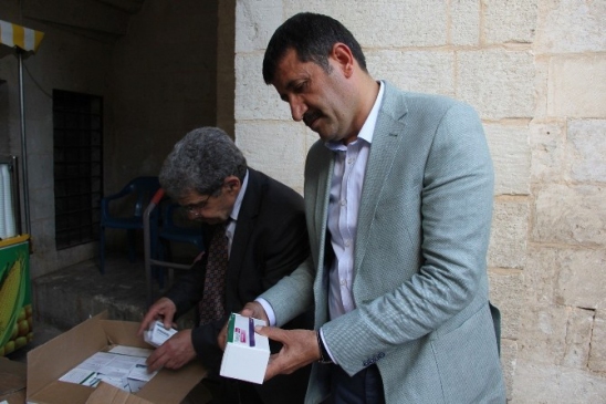 Şanlıurfa Eyyübiye'de İhtiyaç Sahipleri İçin 300 Bin Liralık İlaç Yardımı Yapıldı
