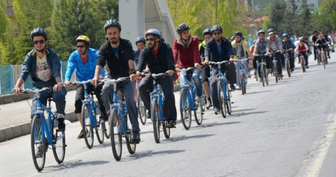 Tatvan'da 19 Mayıs Gençlik Haftası Etkinlikleri Devam Ediyor