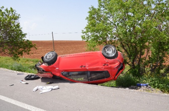 Karaman'da Takla Atan Otomobilde 4 Kişi Yaralandı