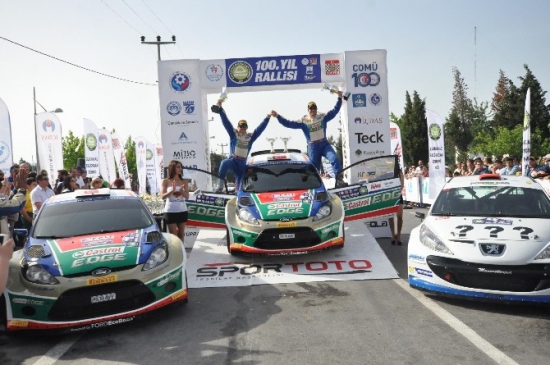 Çanakkale'deki 100. Yıl Rallisi'nde Castrol Ford Team Türkiye Takımı Şampiyon Oldu