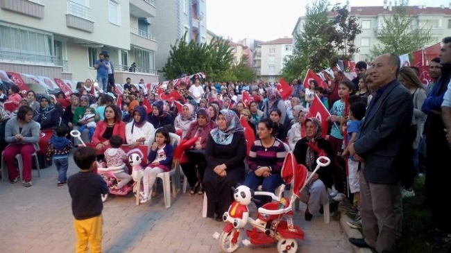 Kırşehir Yenice Mahallesi'nde MHP Adayları Sosyal Devlet Anlayışını Paylaştı
