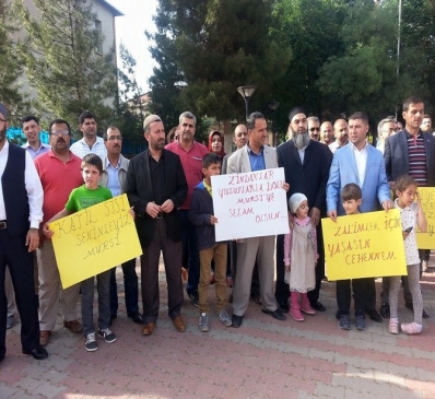 Mardin Midyat'ta Mursi’nin İdam Kararına Karşı Protesto Düzenlendi