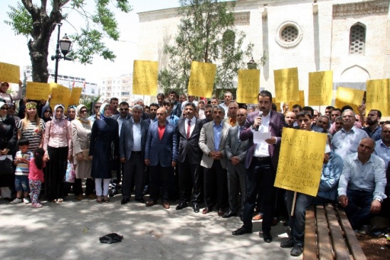 Kilis'te AK Parti Gençlik Kolları, Mursi’nin İdam Cezasına Karşı Protesto Düzenledi