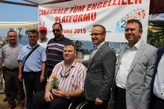 Çanakkale'de Bülent Turan, Engelli Memur Alımının 20'sinde Olacağını Duyurdu