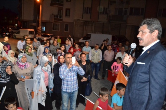 Afyonkarahisar'da Halil Ürün, Seçim Çalışmaları Kapsamında Vatandaşlarla Görüştü