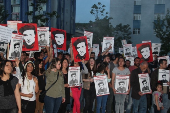 Tunceli'de İbrahim Kaypakkaya İçin Meşaleli Yürüyüş Düzenlendi