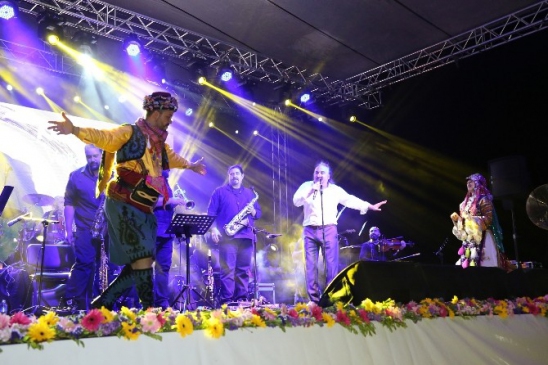 Mezitli'de Gerçekleşen Gençlik Şöleni'nde Volkan Konak Sahne Aldı