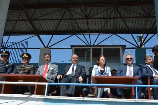 Adilcevaz'da 19 Mayıs Atatürk'ü Anma Bayramı Törenle Gerçekleşti