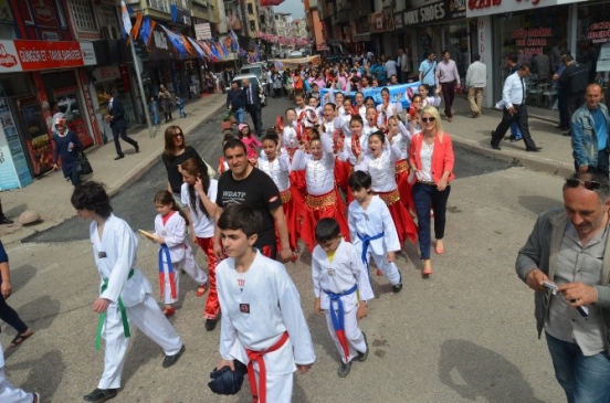 Fatsa'da 19 Mayıs Atatürk'ü Anma, Gençlik ve Spor Bayramı Etkinlikleriyle Kutlandı