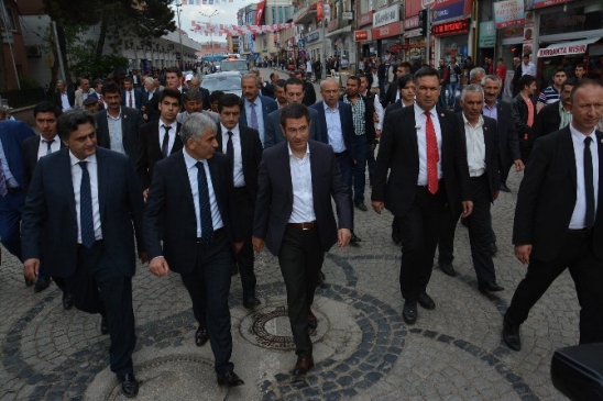 Giresun Şebinkarahisar'da Gümrük ve Ticaret Bakanı Nurettin Canikli, Vilayetlik Konusu ile İlgili Açıklamalarda Bulundu