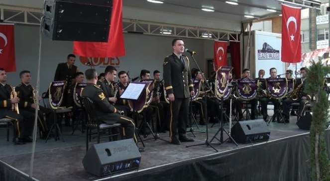 Elazığ'da 19 Mayıs Atatürk'ü Anma Gençlik ve Spor Bayramı Etkinlikleri Renkli Görüntülere Sahne Oldu