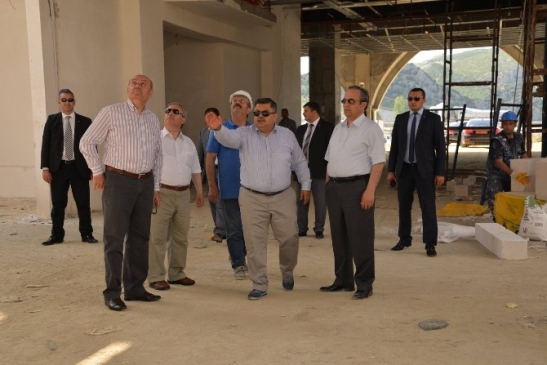 Bilecik'te Belediye Başkanı Selim Yağcı, Protokol Üyeleriyle Çalışmaları İnceledi