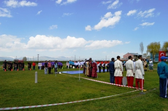 Aziziye'de 19 Mayıs Atatürk’ü Anma, Gençlik ve Spor Bayramı Coşkuyla Kutlandı
