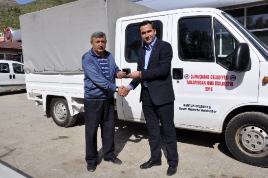 Gümüşhane'de İlçe Belediyelerine Hibe Olarak 4 Araç Gönderildi