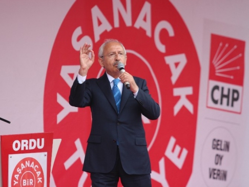 Ordu'da Kılıçdaroğlu, CHP İktidarında Sosyal Yardımları İki Katına Çıkaracaklarını Duyurdu