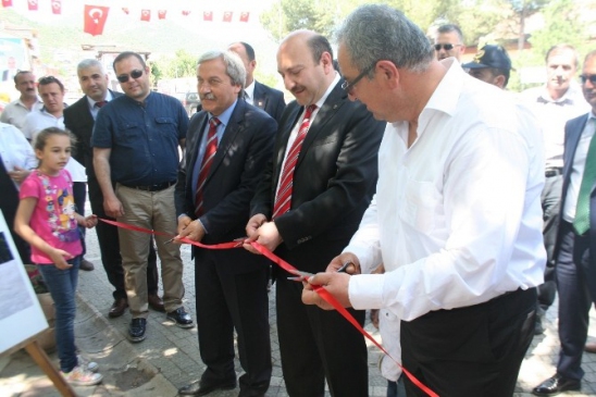Osmaneli'nde OFDOST Üçüncü Fotoğraf Sergisini Hükümet Konağı Önünde Gerçekleştirdi
