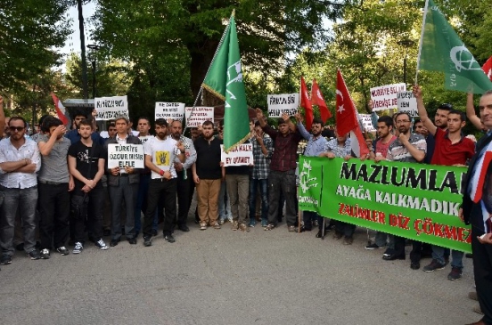 Eskişehir'de Birlik Vakfı, İdam Cezası Alan Mursi İçin Toplandı