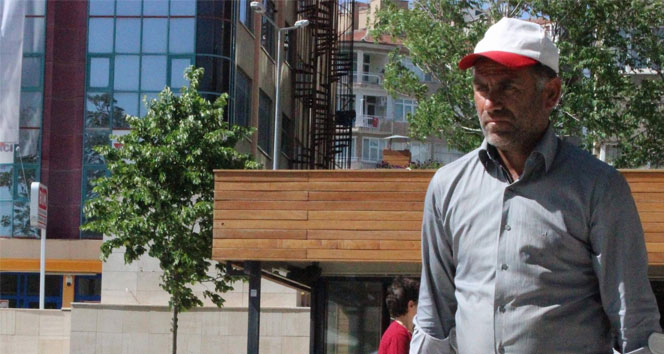 Kırıkkale'de Medet Y., Geçirdiği Kaza Sonrası Ailesini Bir Araya Getirmek İçin İş Arıyor