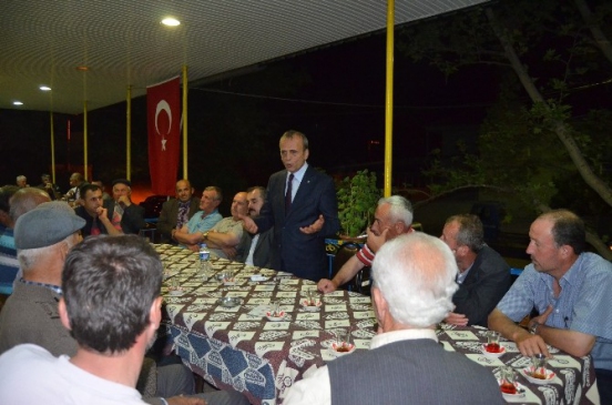 MHP Bursa Milletvekili Adayı Tevfik Topçu, Yenişehir'de esnaf ve köylülerle bir araya geldi.