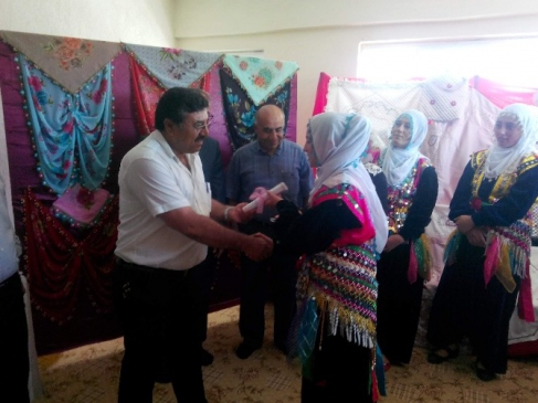 Beyşehir'de Halk Eğitim Merkezi Kursiyerlerinin Yılsonu Sergisi Açıldı