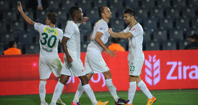Bursaspor, Fenerbahçe'yi 3-0 Geçerek Finale Yükseldi