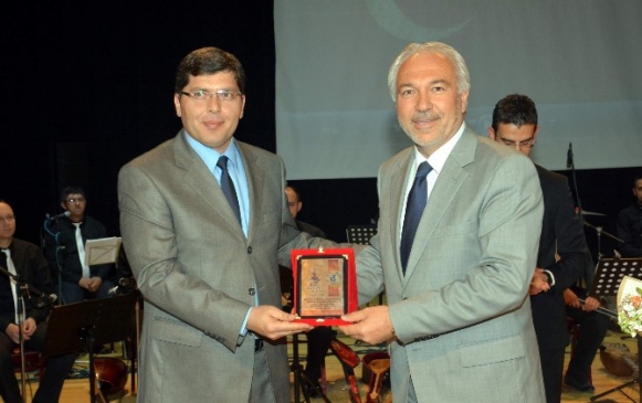 Kütahya'da Türk Dünyası Müzik Topluluğu Konseri ile Unutulmaz Anlar Yaşandı